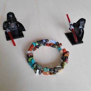 Spring closure natural stone bracelet